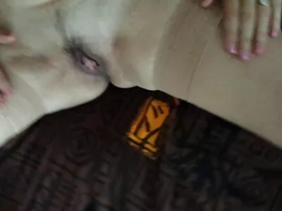 سنہرے بالوں فیلم سکسی روسی والی چھپی ہوئی چھڑی سے گندی ہو رہی ہے۔