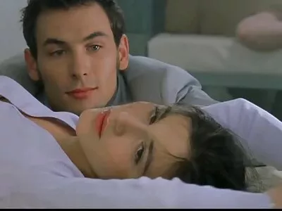 ایملی کو وہ منظوری مل فلم سگسی روسی گئی جس کی وہ مستحق ہے۔