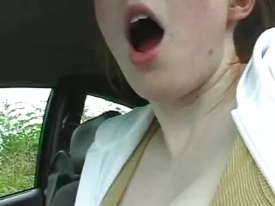 ایک خاتون دو فیلم سکسی روسی سینگ لڑکوں کو مطمئن کر رہی ہے۔