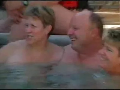 موٹی بولوگنا نے ملینا کی سخت گدی کو سکس از کون روسی چیر دیا۔