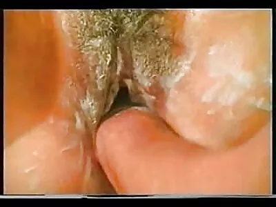 ہاٹ ایبونی ہالے ہیز دفتر سکس با مادر روسی میں ایک ساتھی کارکن کے ساتھ جنسی تعلقات رکھتی ہے۔