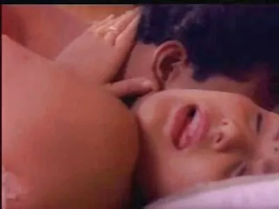 خوبصورت عورت چاکلیٹ کا لنڈ چوس سوپر سکس روسی رہی ہے۔