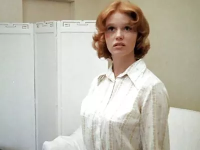 پتلی MILF سکارلیٹ A. انگلی ماساژ سکسی روسی اس کی کٹائی