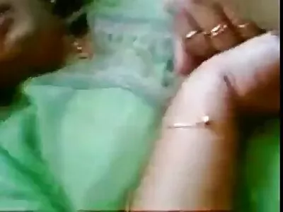 معصوم سکس با مادر روسی نظر آنے والی سکول کی لڑکی کو اس کے کنکی ٹیچر نے سزا دی۔