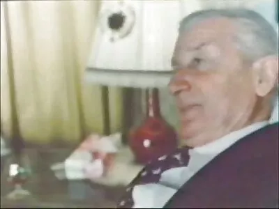 Sizzling Brunette خواتین گندی سوفا فیلم سکسی روسیه ای گروپ پیٹنا