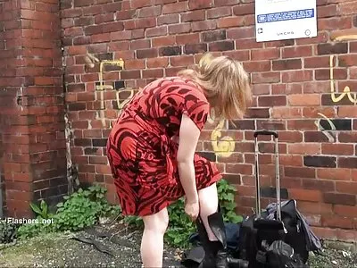 ایک ڈراؤنے خواب سے سوپر سکس روسی بچائیں۔