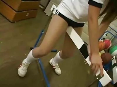 کالی سکس روسی از کون لڑکی مرگا چاٹ رہی ہے۔