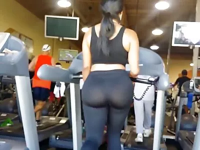 شہوانی، شہوت انگیز سکس روسی از کون بیب اس کے بستر میں fucked مل گیا