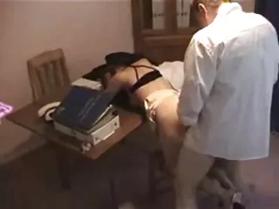 چارلی چیس ایسا ویدیو سکس روسی لڑکا مقناطیس ہے۔