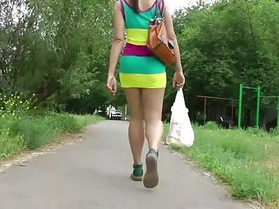 گرم سنہرے بالوں والی گیلی بلی انگلی سکس روسیه ای کر رہا ہے