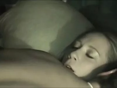 مشیل براؤن کی سیکسی کلیپ سکسی روسی ٹانگوں کے درمیان کٹی تلاش