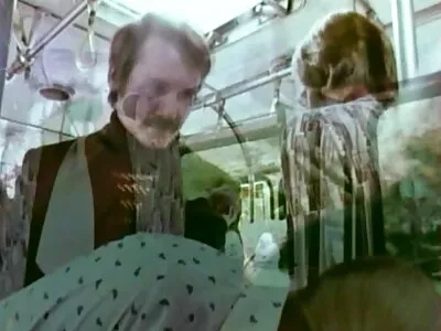 Chasey Lain گلابی گدا کریک پٹڑی روسی سکسی سے اتر گیا