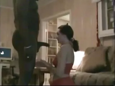 سیاہ بیب دو سینگ والے لڑکوں کو مطمئن سکس روسیه ای کر رہا ہے۔