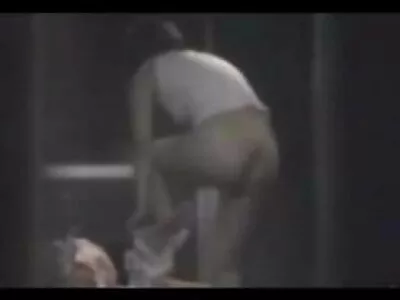 گلیمرس سنہرے بالوں والی بیب سر کلیپ سکسی روسیه دینے کے بعد اس کے چہرے پر سہ لیتی ہے۔