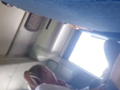 ویلنٹینا نیپی اپنے سوئے فلم سکسی روسی ہوئے دادا جی کے سامنے ہی خراب ہو جاتی ہے۔