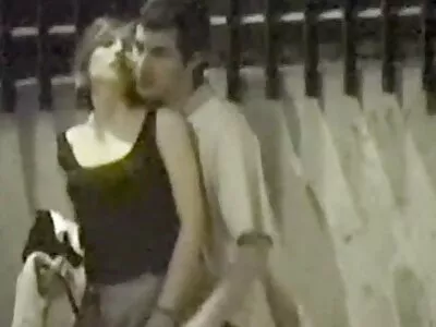 پیاری بیوی ایوا کریرا نے اپنی گدی میں ٹکرا سکس روسی جدید دیا۔